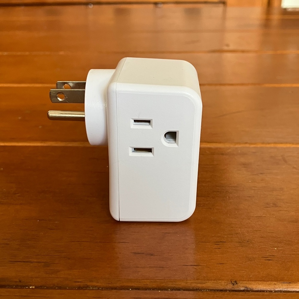 One Beat Outlet Extender - Picture 2 of 6